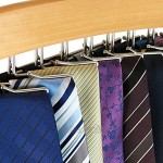 Hangerworld Hochwertiger Holz Krawattenhalter 24 Krawatten Holz Kleiderbügel